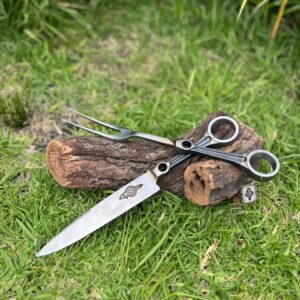 Cuchillo + trinche con funda doble ( acero inoxidable - 17cm)